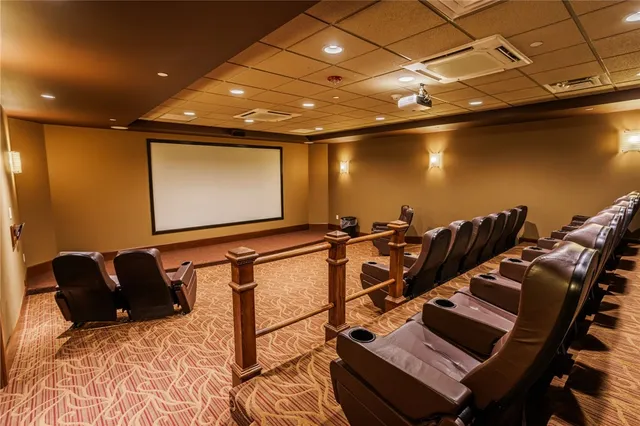 $539,900 | 253 Bretlyn Circle, Brighton, NY 14618