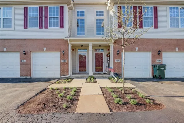 $255,000 | 8108 Concord Lane, Unit K, Justice, IL 60458