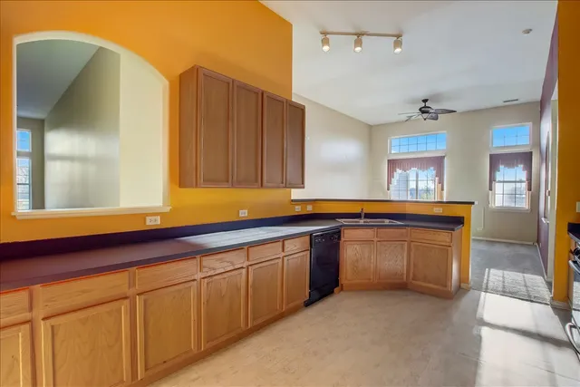 $255,000 | 8108 Concord Lane, Unit K, Justice, IL 60458