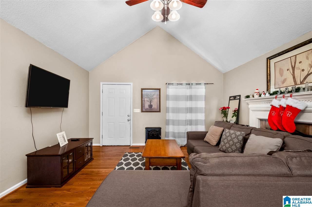 2913 Pinetree Street Moody, AL 35004 - Photo 2 of 32