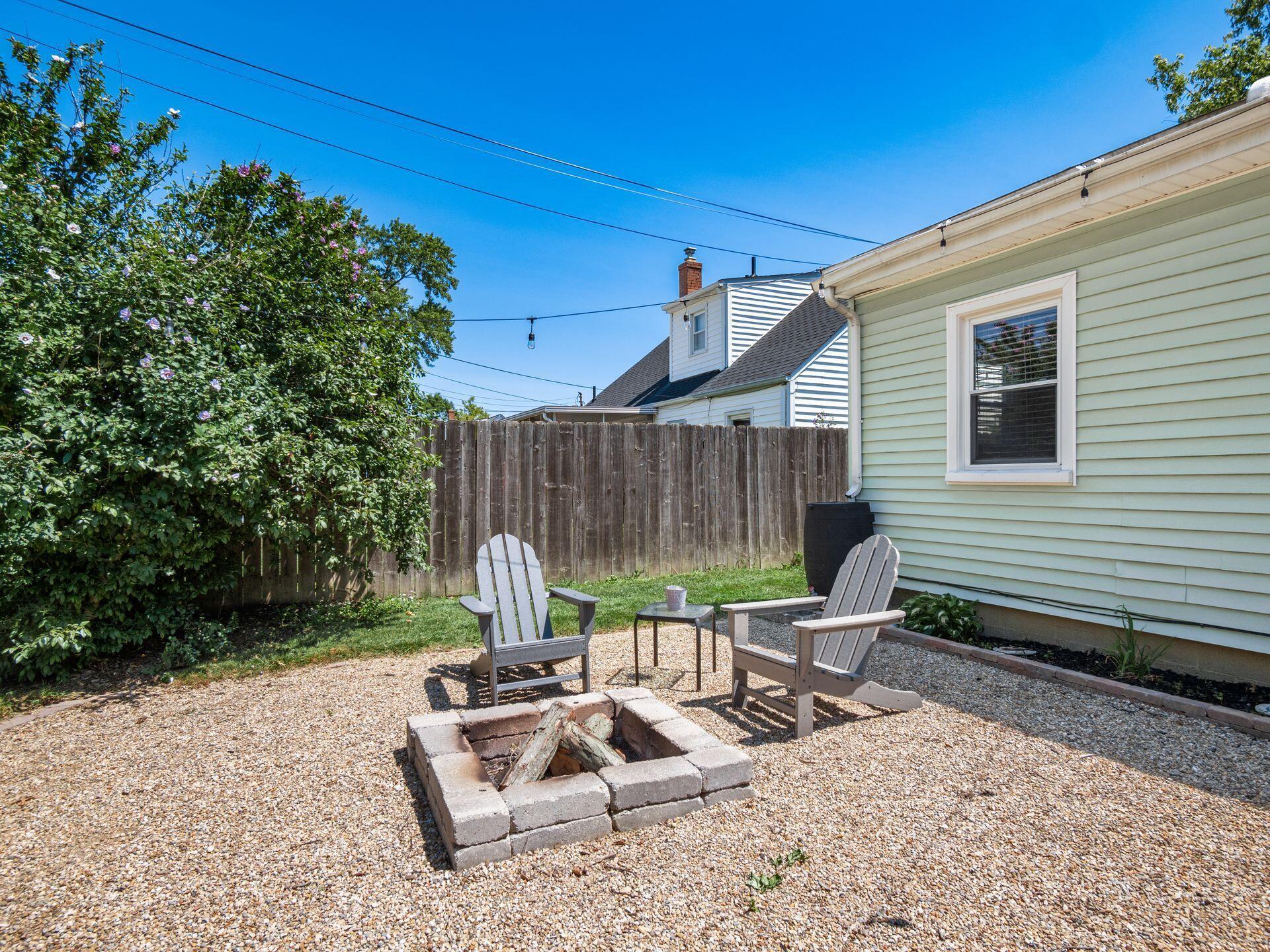 311 Topsfield Road Columbus, OH 43228 - Photo 40 of 48 Firepit