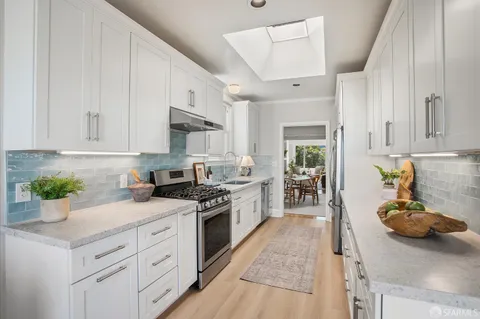 $2,195,000 | 549 Kansas Street, San Francisco, CA 94107