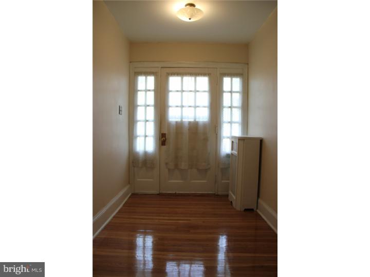 7103 Llanfair Road Upper Darby, PA 19082 - Photo 6 of 19