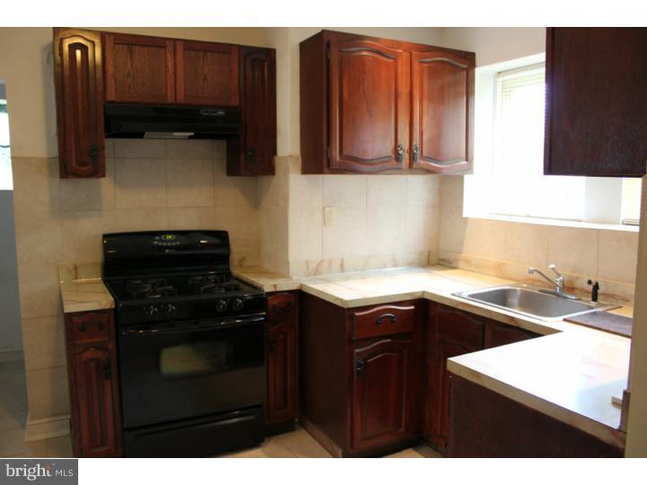 7103 Llanfair Road Upper Darby, PA 19082 - Photo 7 of 19