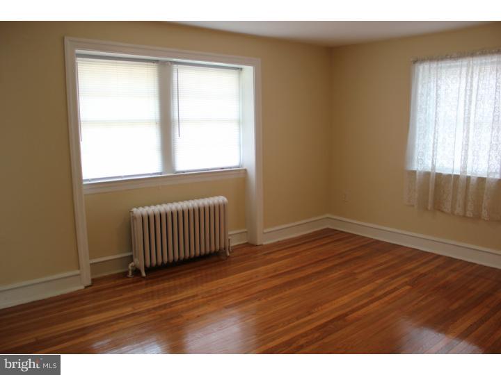 7103 Llanfair Road Upper Darby, PA 19082 - Photo 10 of 19