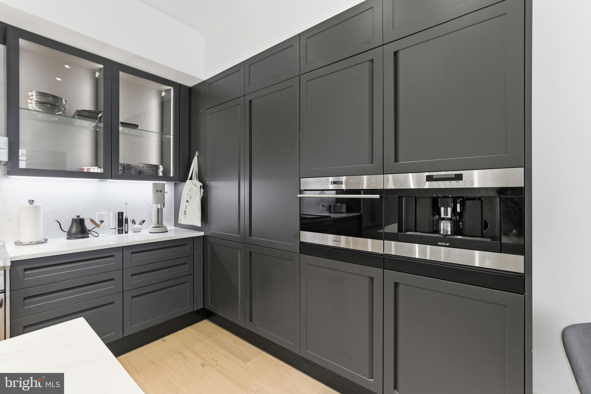 2108-10 Walnut Street, Unit 301 Philadelphia, PA 19103 - Photo 11 of 34