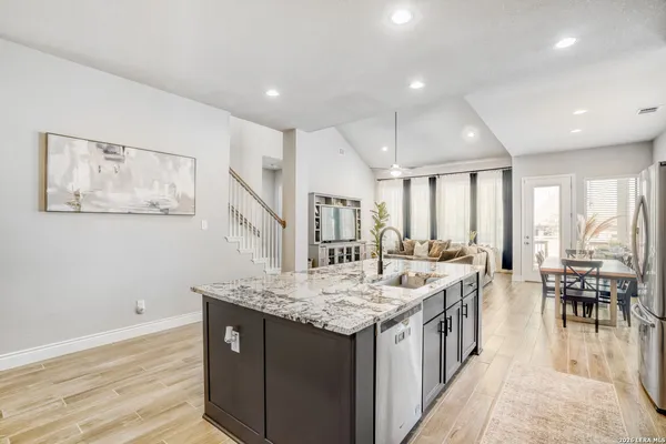 $3,400 | 1125 Cadogan Squire, San Antonio, TX 78260