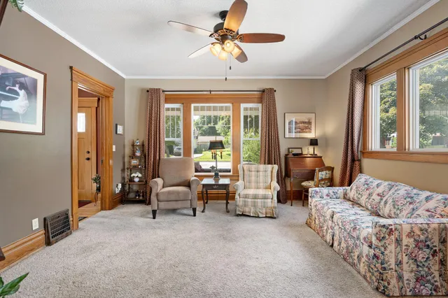 $269,900 | 248 East School Street, Owatonna, MN 55060