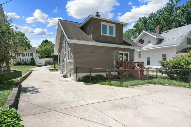 $269,900 | 248 East School Street, Owatonna, MN 55060