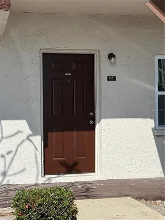 $1,300 | 9201 Tudor Drive, Unit C114, Tampa, FL 33615