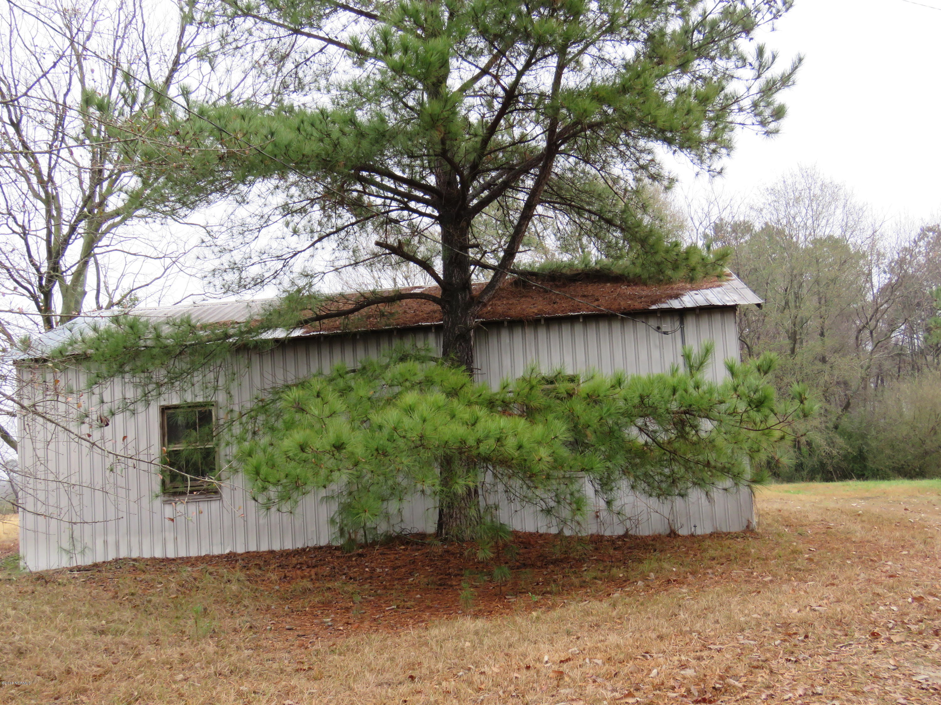 964 Beaverdam Road Clinton, NC 28328 - Photo 13 of 14 IMG_0022