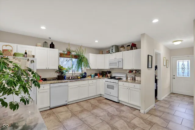 $200,000 | 1427 Ruth Drive, Indianapolis, IN 46240