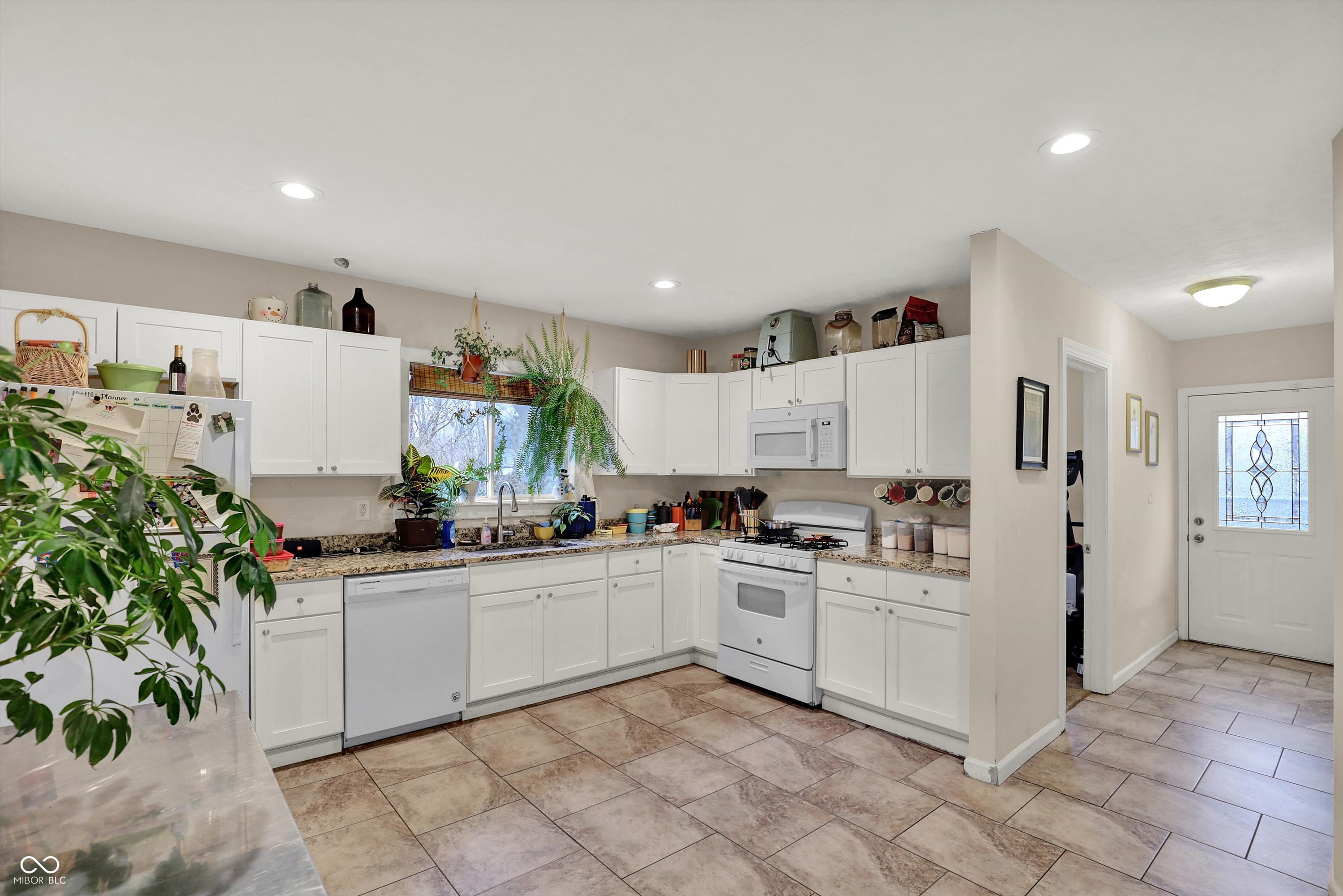 1427 Ruth Drive Indianapolis, IN 46240 - Photo 4 of 22