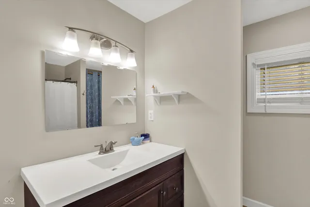 $200,000 | 1427 Ruth Drive, Indianapolis, IN 46240