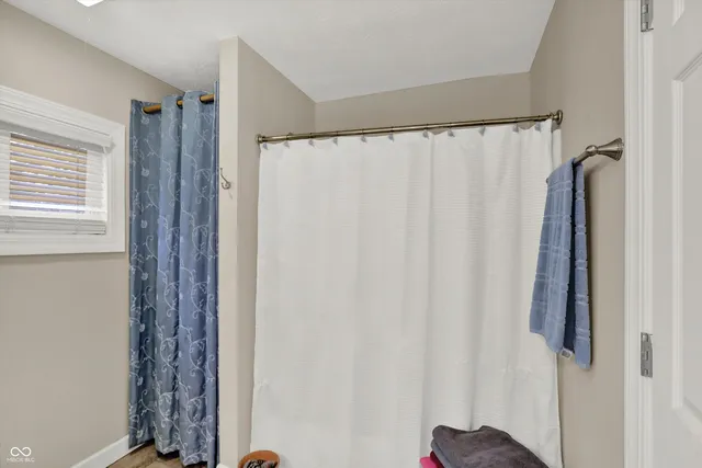 $200,000 | 1427 Ruth Drive, Indianapolis, IN 46240