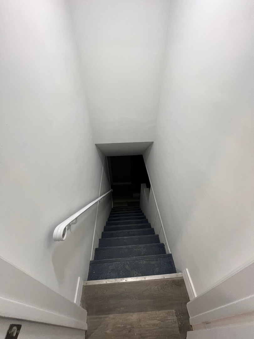 1631 Dundee Road Northbrook, IL 60062 - Photo 16 of 20 a view of entryway