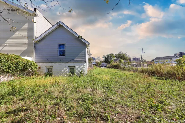 $649,000 | 551 Beach 43rd Street | Edgemere