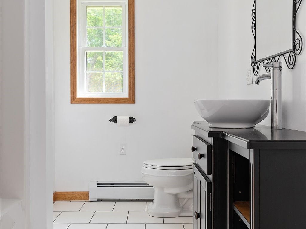 298 Canonchet Road Hopkinton, RI 02873 - Photo 9 of 25