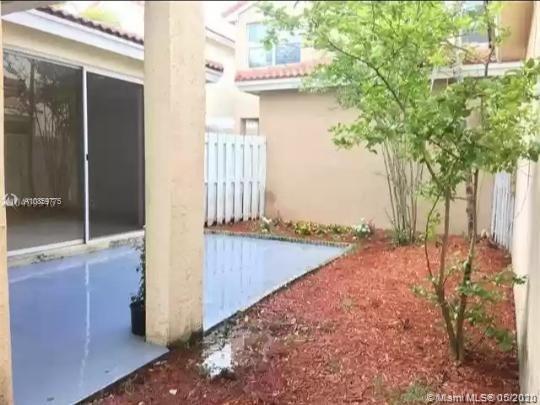 3910 Tree Top Road Cooper City, FL 33026 - Photo 14 of 34