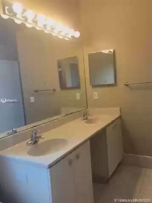 3910 Tree Top Road Cooper City, FL 33026 - Photo 16 of 34