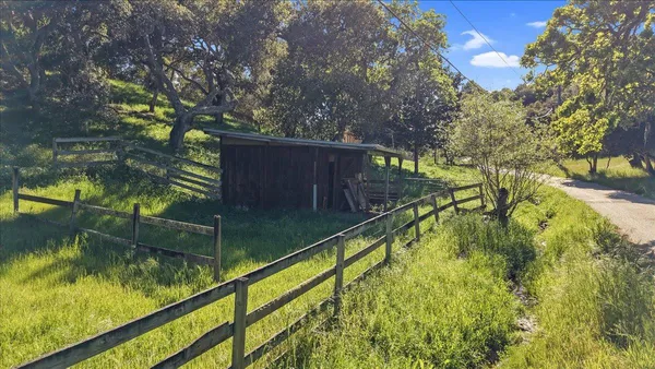 $1,550,000 | 70 Corral De Tierra Road, Salinas, CA 93908