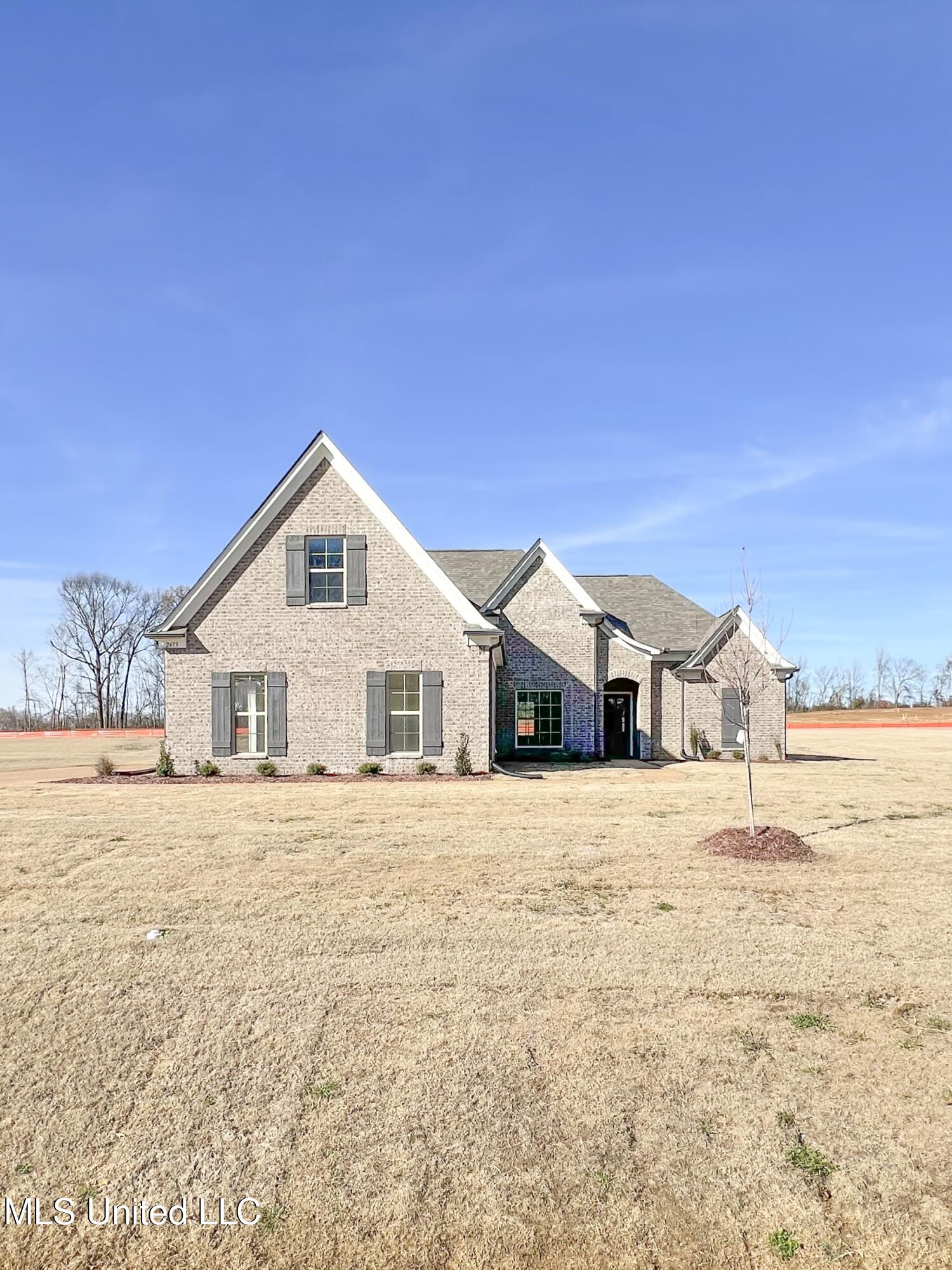 2473 Scott Mdws Lane Hernando, MS 38632 - Photo 2 of 22 IMG_5275