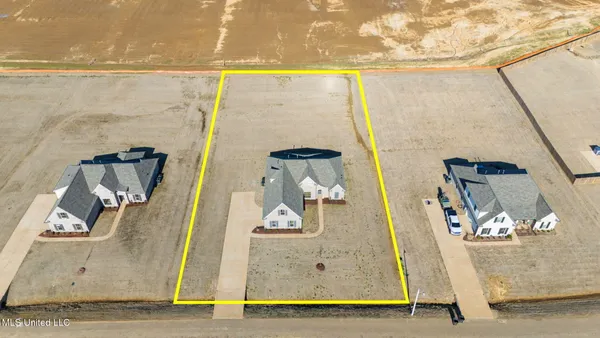 $428,900 | 2473 Scott Mdws Lane, Hernando, MS 38632