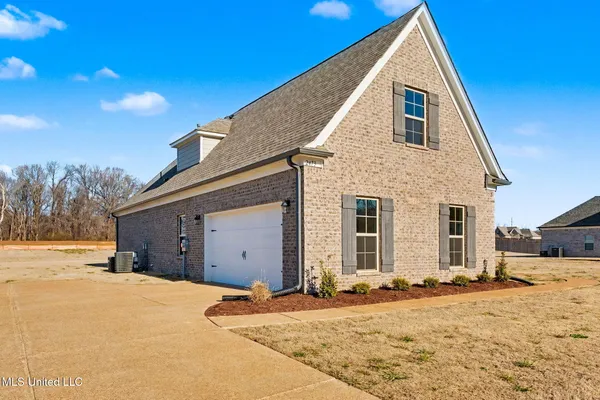 $428,900 | 2473 Scott Mdws Lane, Hernando, MS 38632