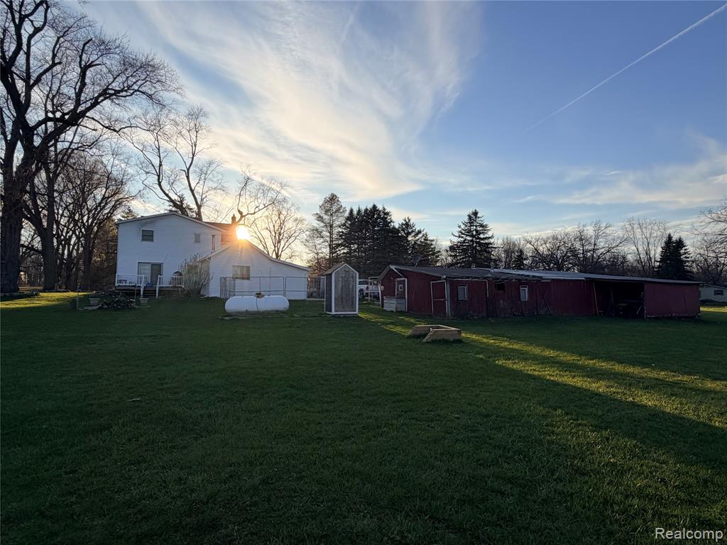 6038 Byron Road Howell, MI 48855 - Photo 4 of 24