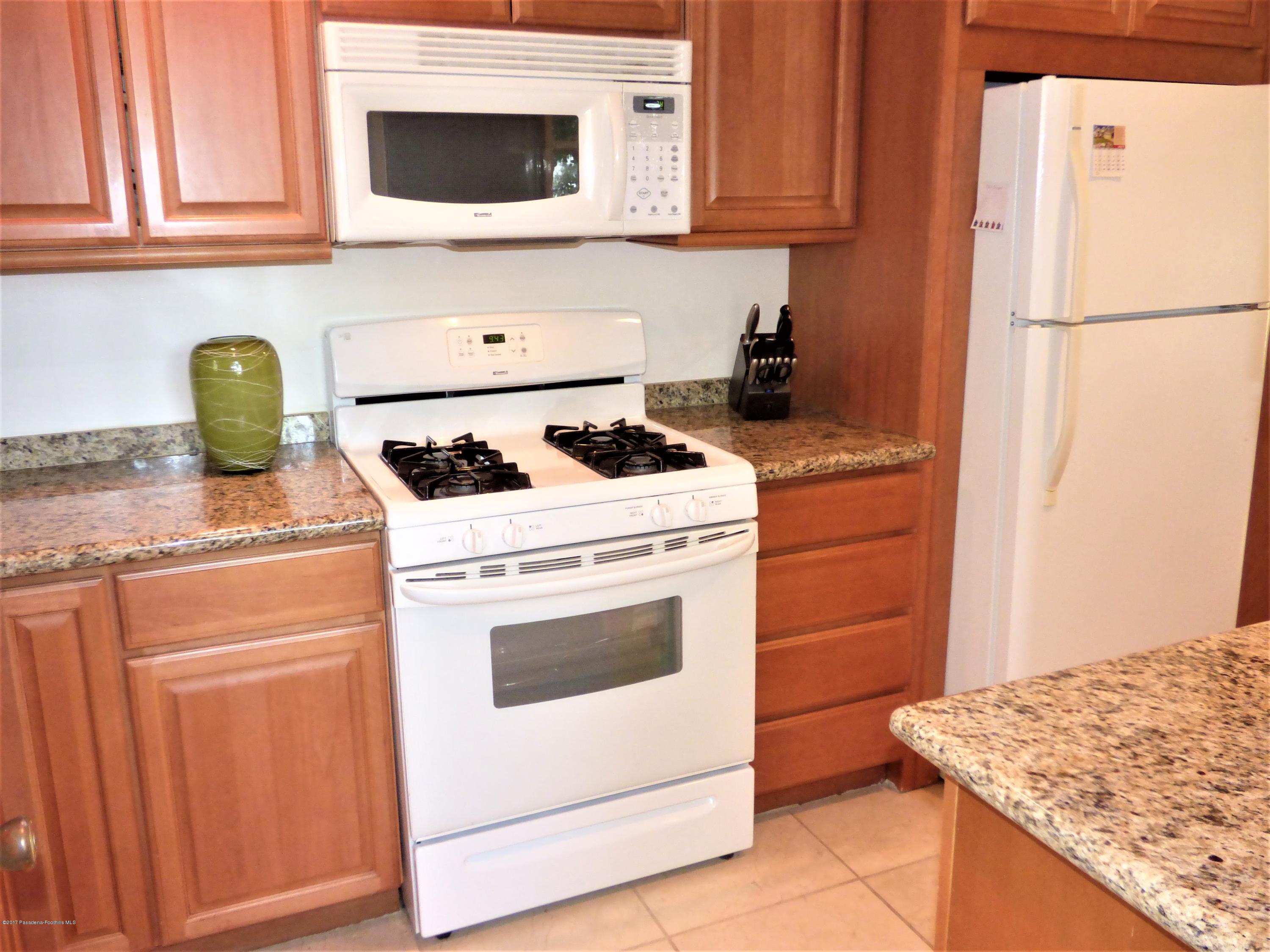 4464 Rising Hill Road Altadena, CA 91001 - Photo 5 of 13 Kit3