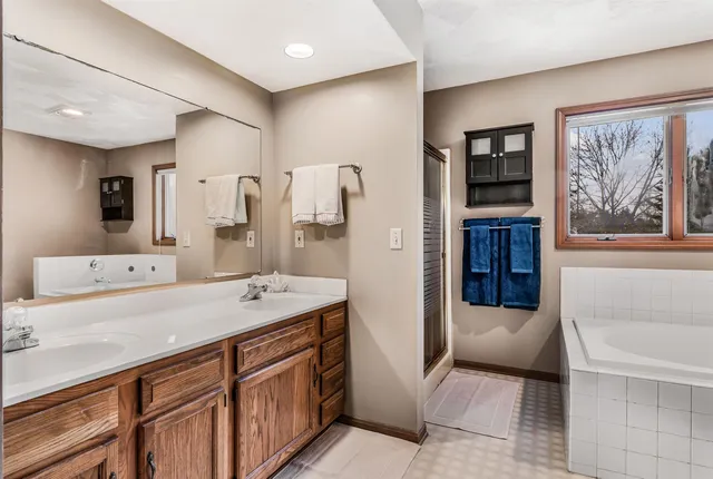 $449,000 | 14025 Aboite Center Road, Fort Wayne, IN 46814