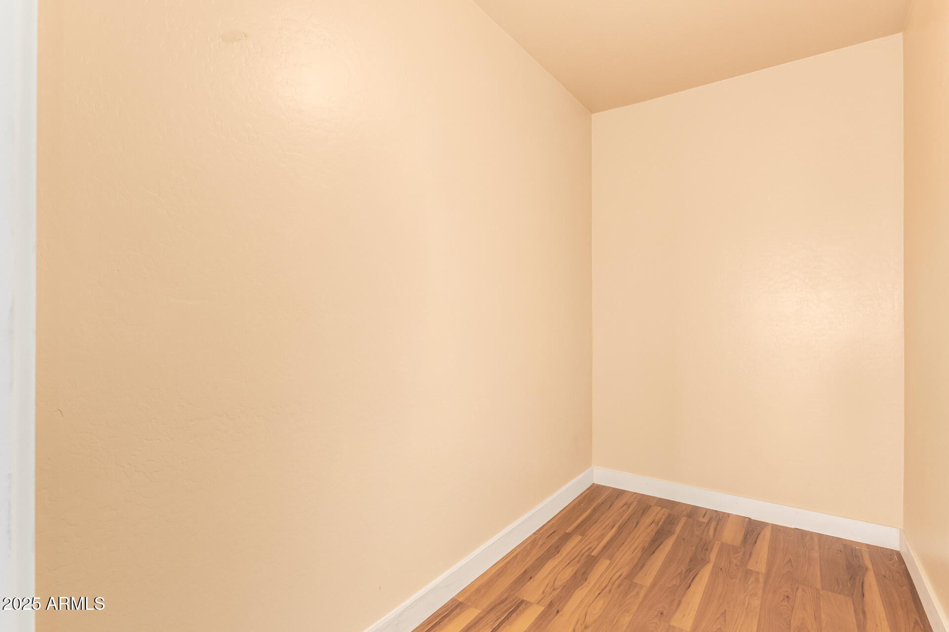 3527 West Almeria Road Phoenix, AZ 85009 - Photo 27 of 32 a view of a small space