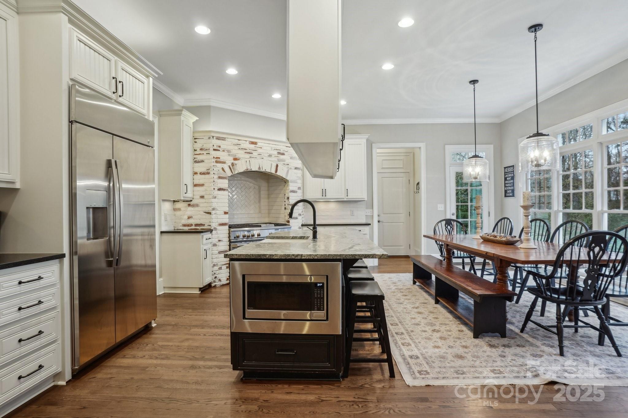 9128 Summer Club Road Charlotte, NC 28277 - Photo 12 of 45 Gallery Image 12