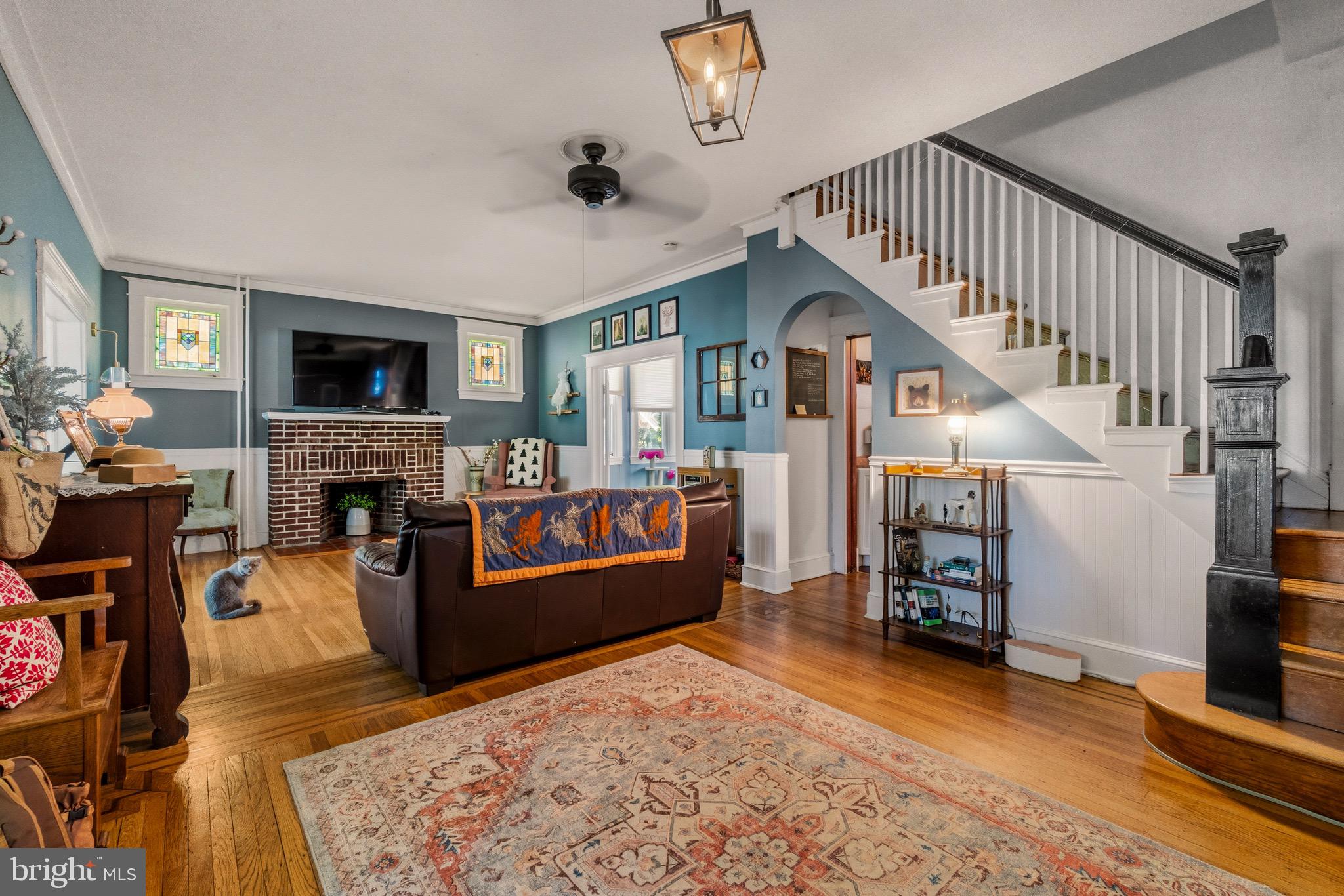 210 Mallow Hill Road Baltimore, MD 21229 - Photo 5 of 43 Welcome home!