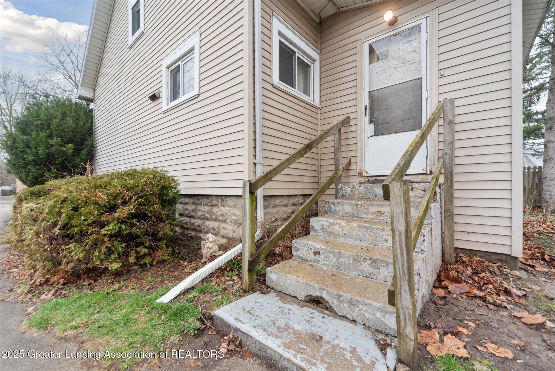 6339 Rosedale Road Lansing, MI 48911 - Photo 27 of 30 29-6339-Rosedale-Rd-Lansing-MI-48911-Win