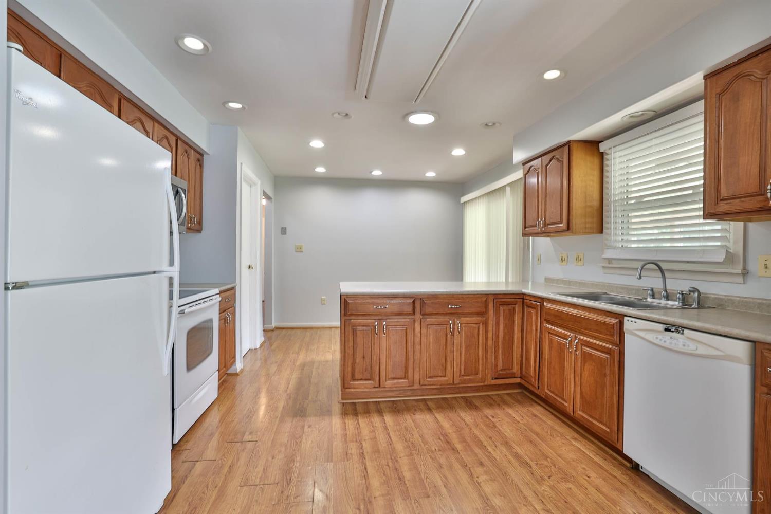 6035 Kyles Station Road Hamilton, OH 45011 - Photo 12 of 41