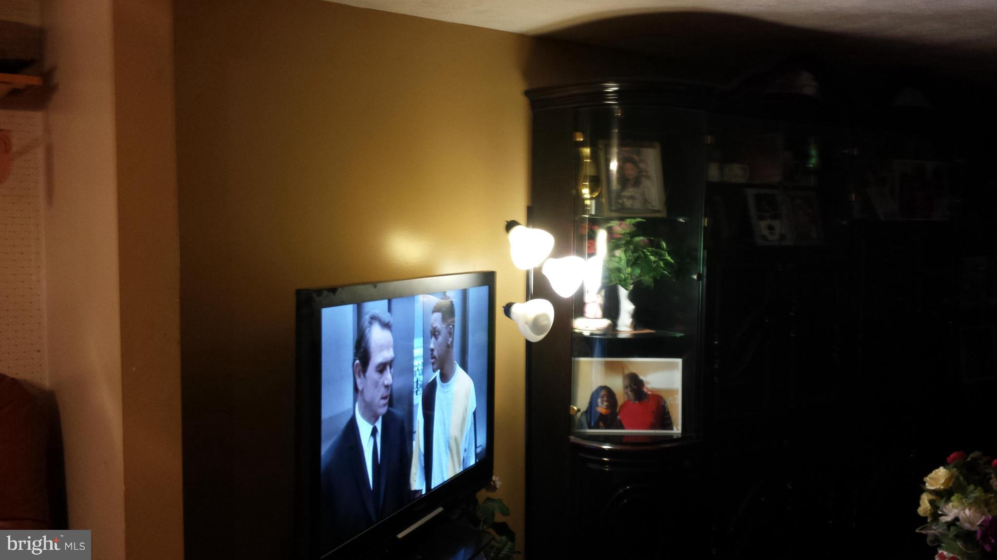 4607 Panacea Road Baltimore, MD 21208 - Photo 17 of 24 a picture of a room