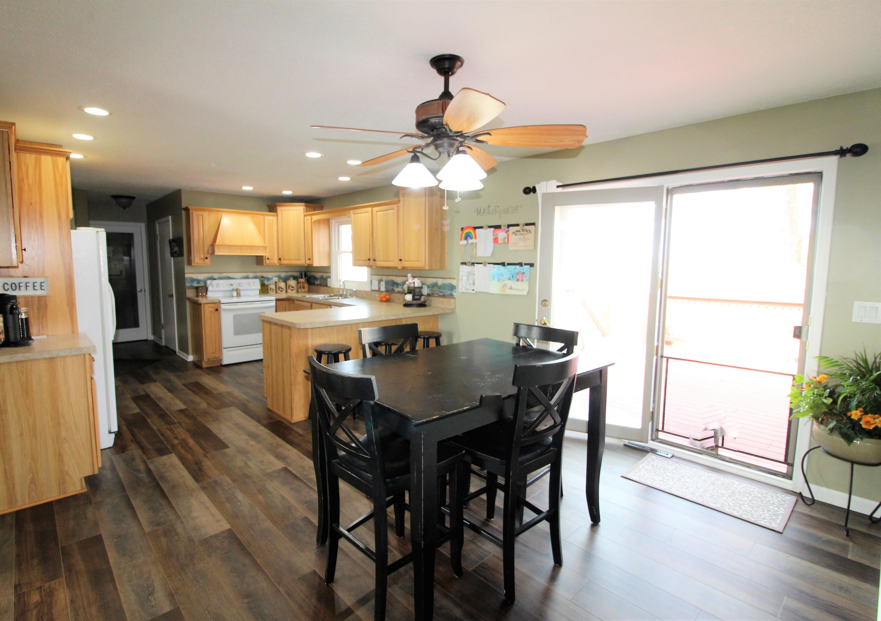 6744 South Lowell Road St. Johns, MI 48879 - Photo 11 of 28 lowell kitchen dining