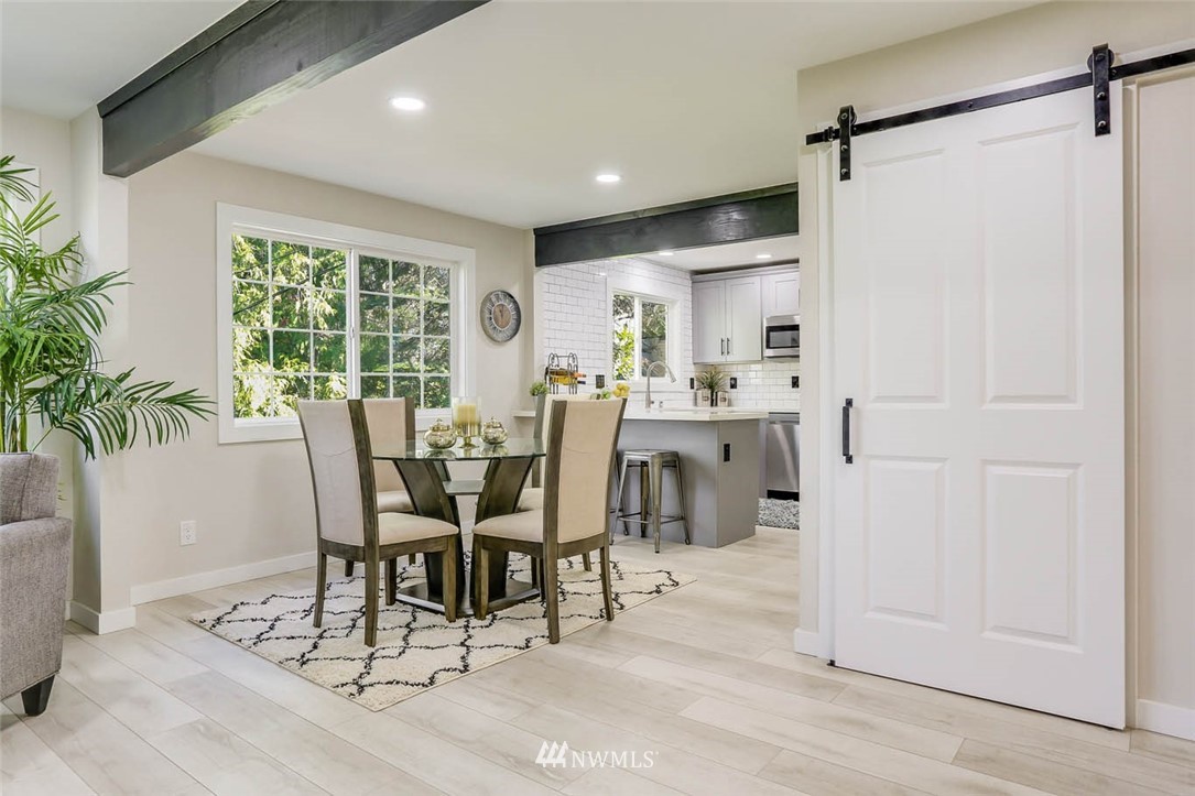 9077 Renton Avenue South Seattle, WA 98118 - Photo 4 of 28 Gallery Image 4
