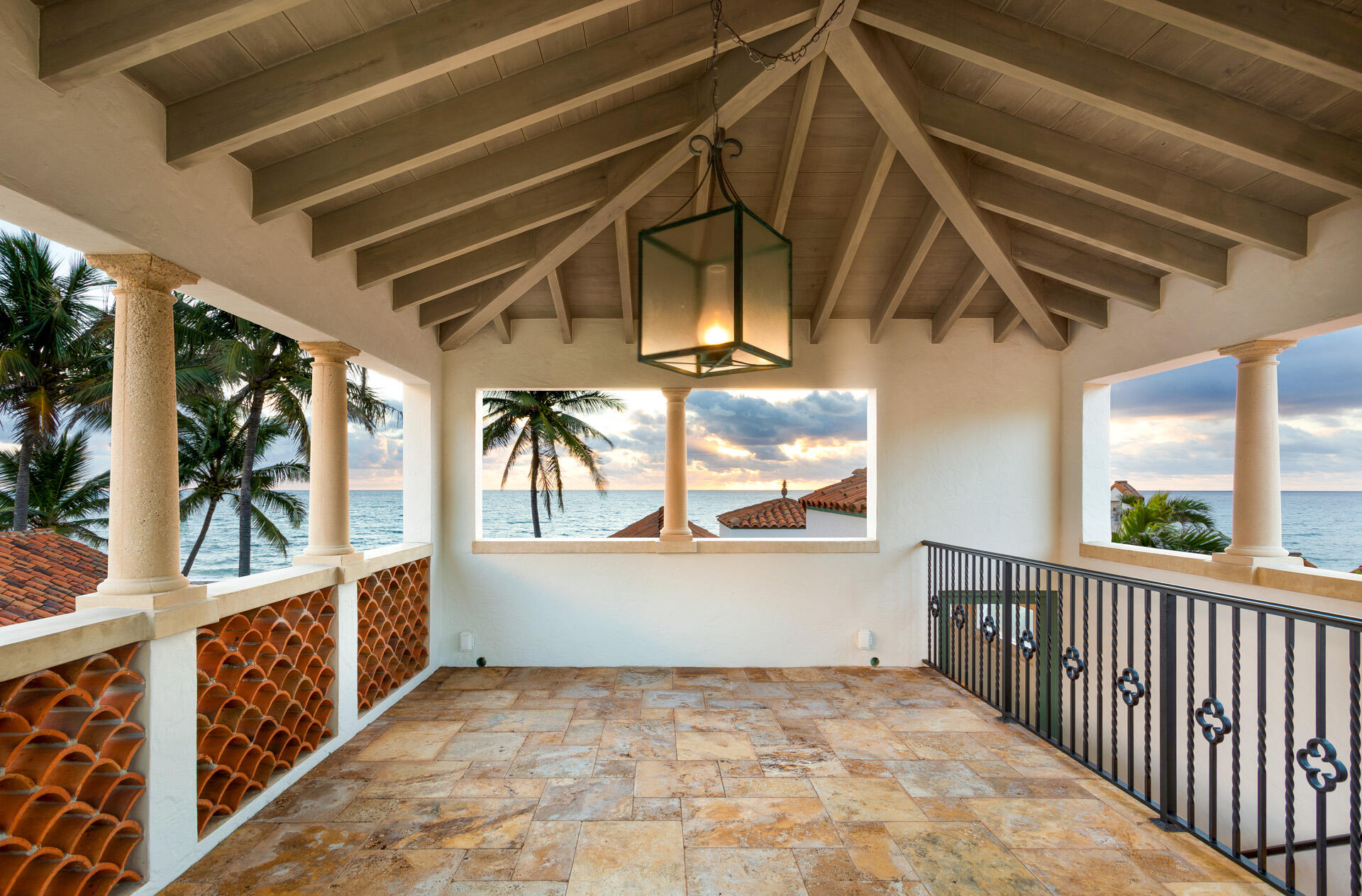 2817 North Ocean Boulevard Delray Beach, FL 33483 - Photo 16 of 28 VIEW_BALCONY