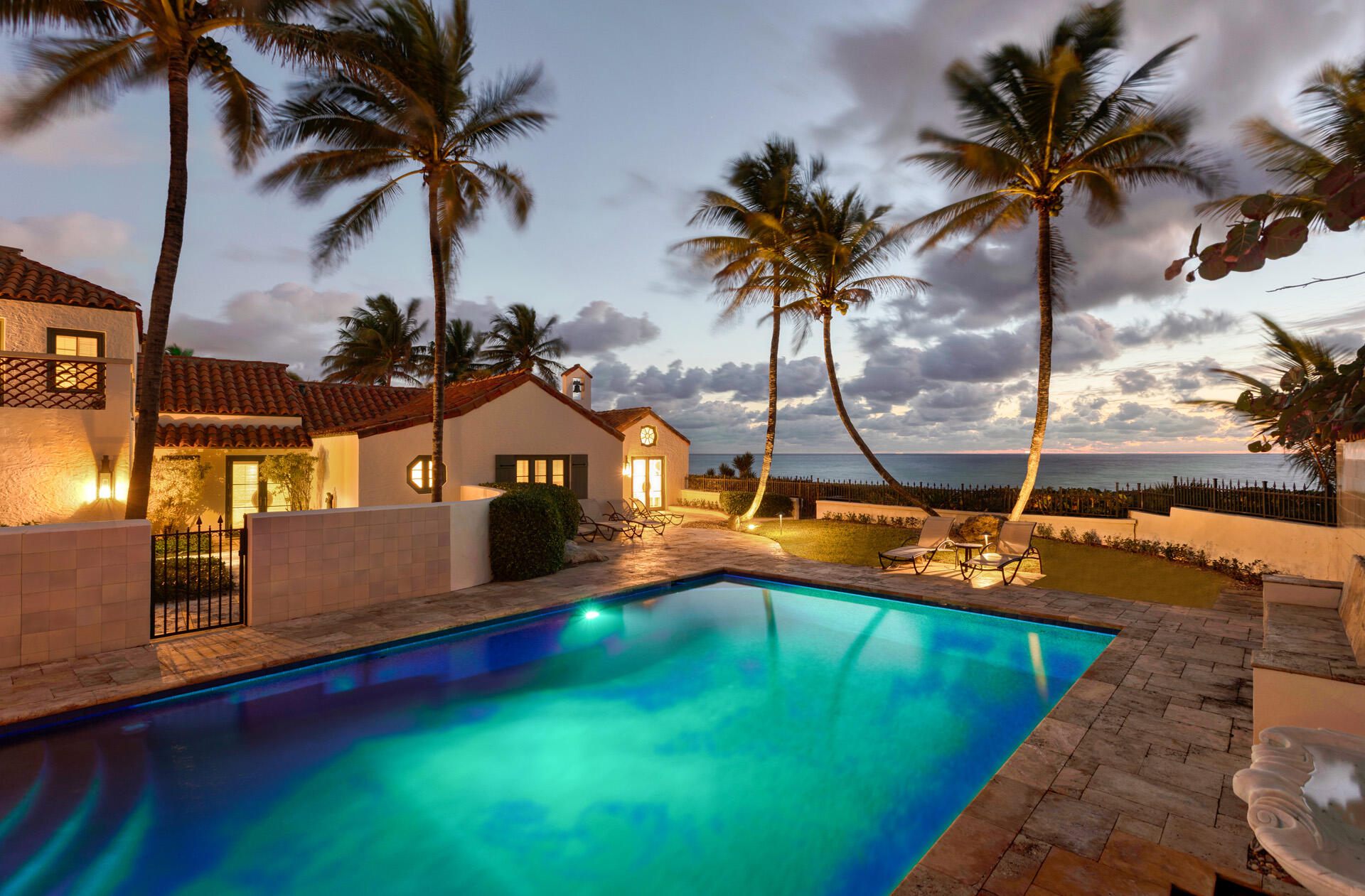 2817 North Ocean Boulevard Delray Beach, FL 33483 - Photo 20 of 28 POOL_LEFT_ANGLE