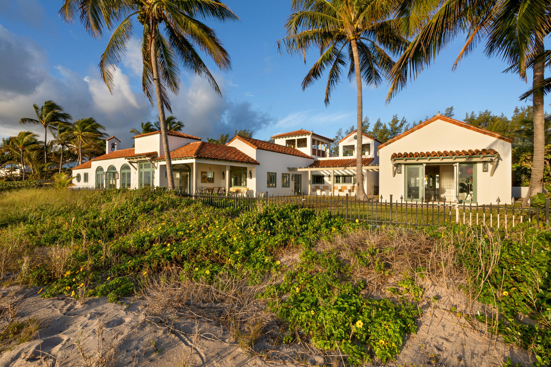 2817 North Ocean Boulevard Delray Beach, FL 33483 - Photo 22 of 28 REAR_LEFT_ANGLE