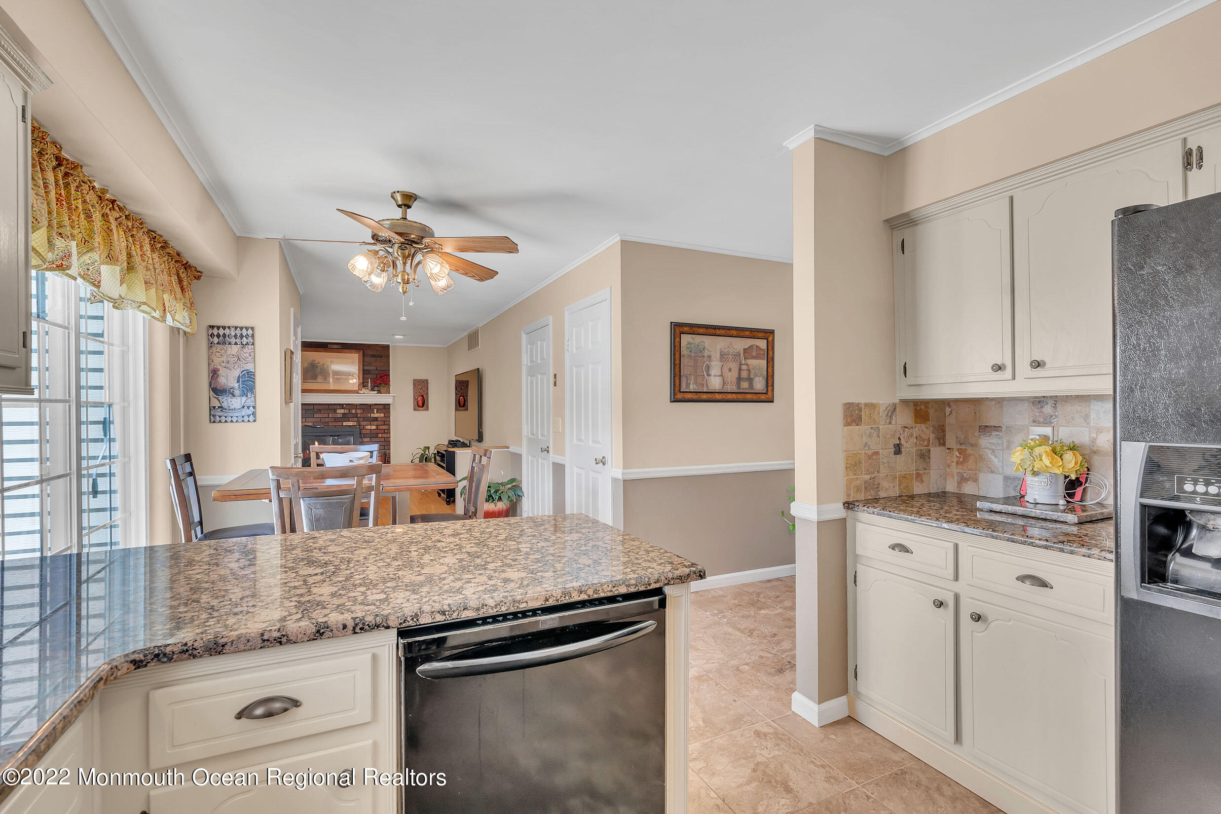 25 Cherry Tree Circle Howell, NJ 07731 - Photo 14 of 35 2 (9)