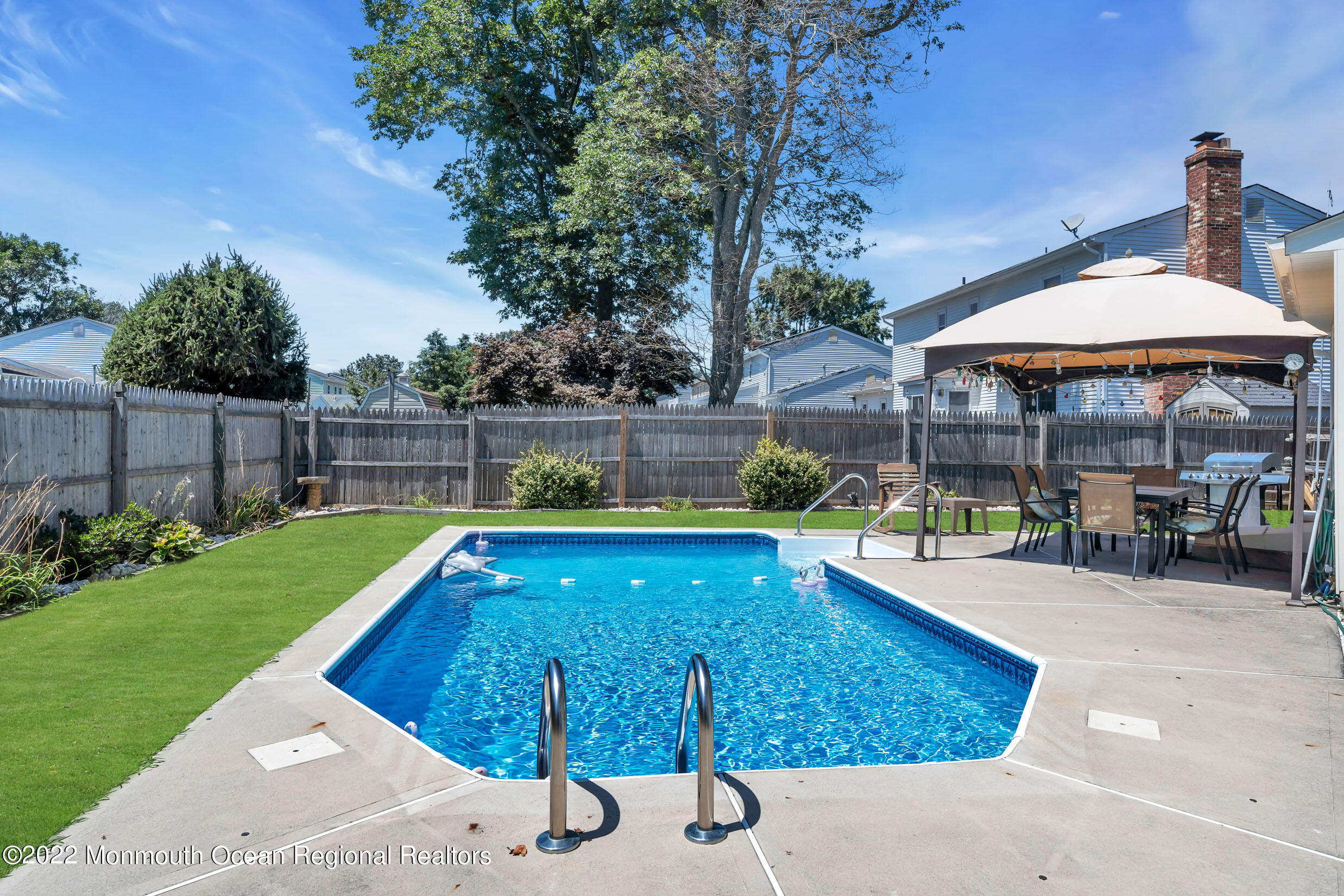 25 Cherry Tree Circle Howell, NJ 07731 - Photo 29 of 35 10 (1)