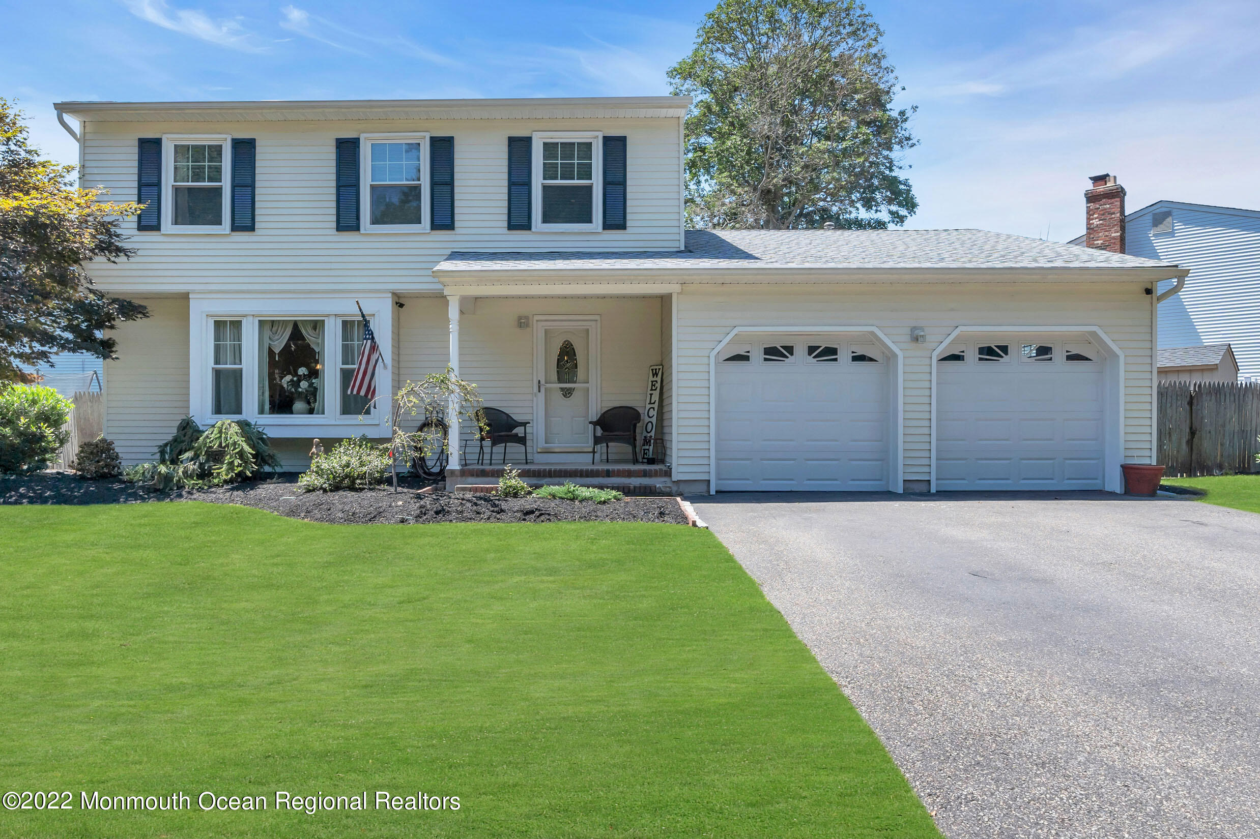 25 Cherry Tree Circle Howell, NJ 07731 - Photo 4 of 35 1 (5)