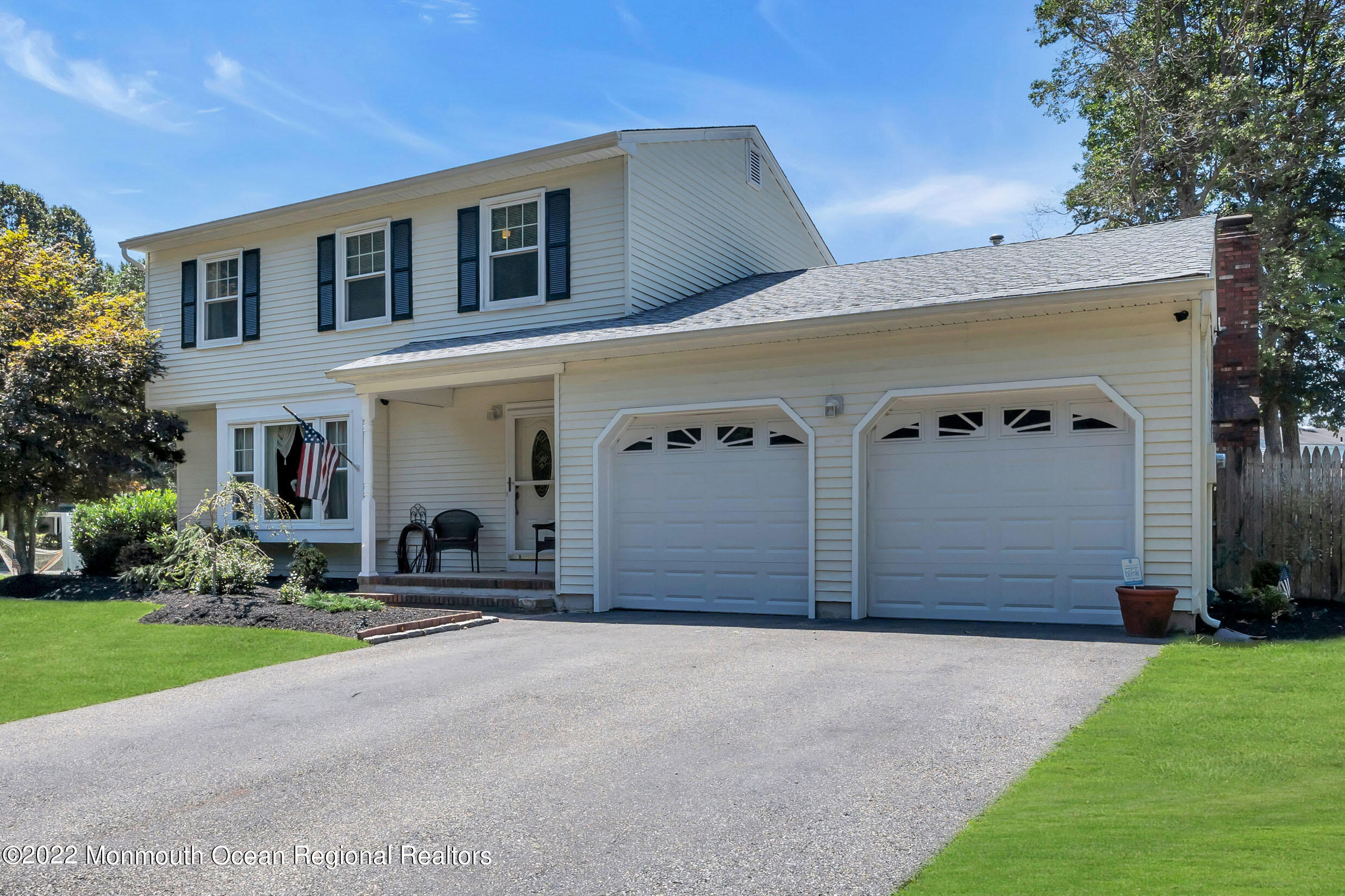25 Cherry Tree Circle Howell, NJ 07731 - Photo 5 of 35 1 (7)