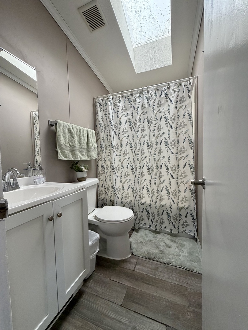 8800 South Harlem Avenue, Unit 2111 Bridgeview, IL 60455 - Photo 10 of 11 a bathroom with a toilet sink and shower