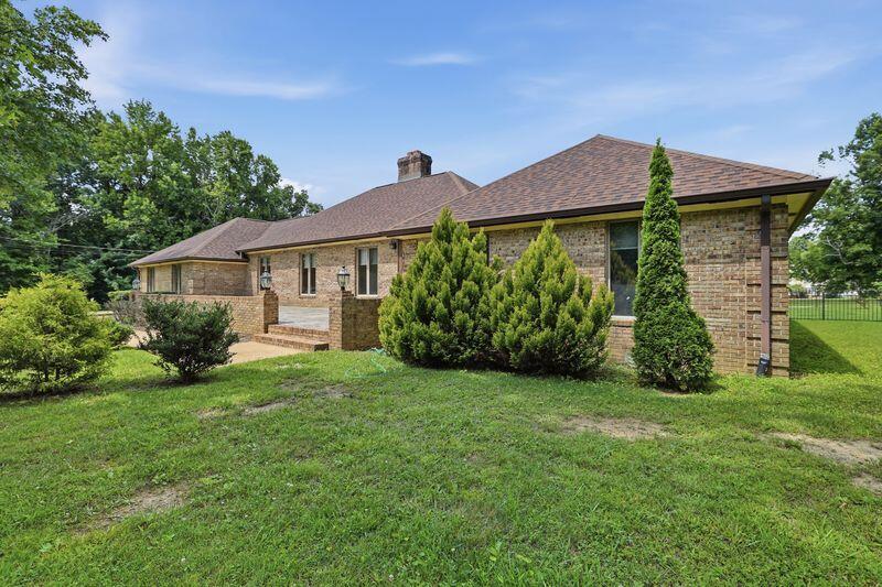 9031 Brow Lake Road Soddy-Daisy, TN 37379 - Photo 2 of 50 9031 Brow Lake 31