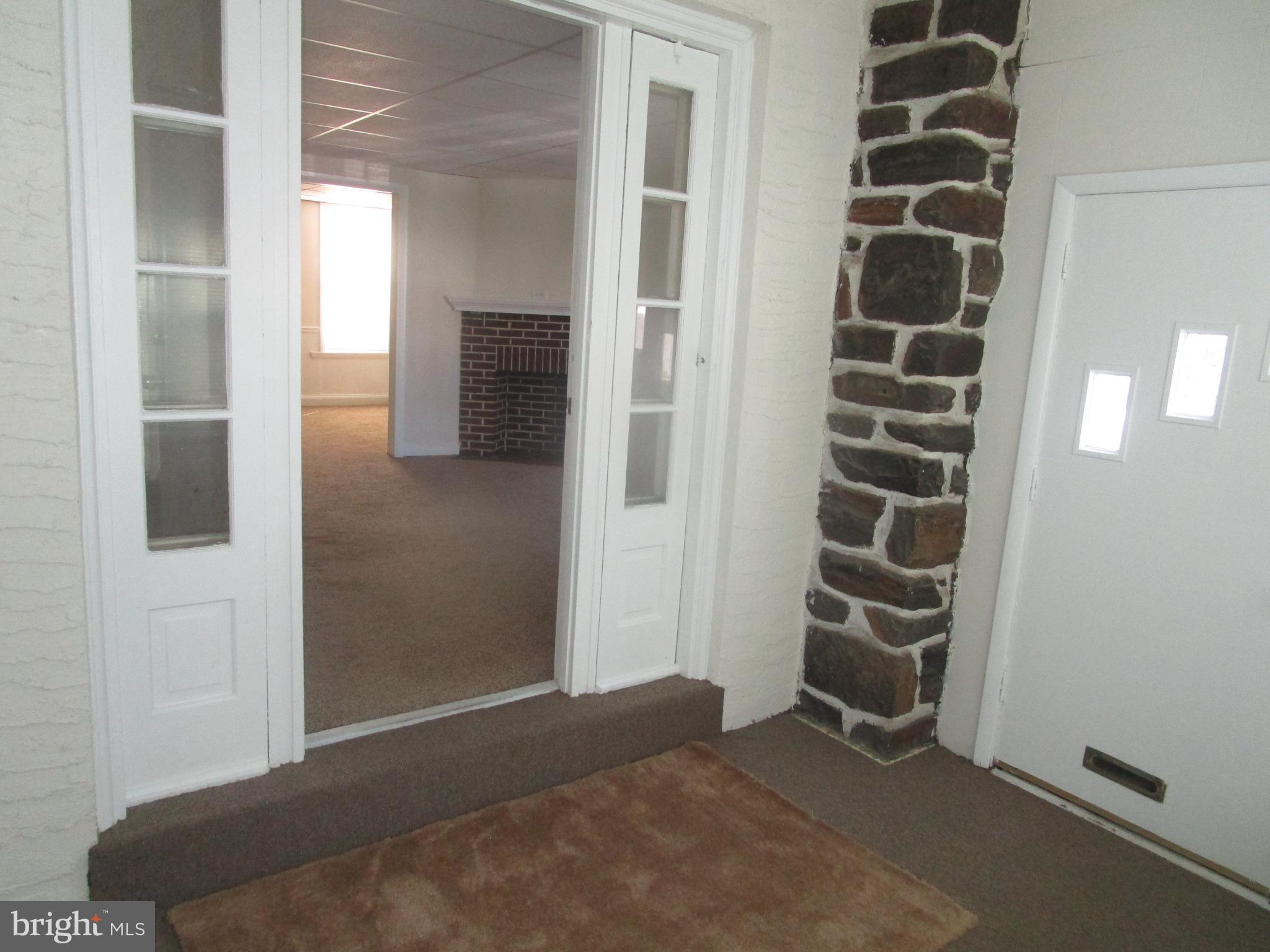 7262 Calvin Road Upper Darby, PA 19082 - Photo 4 of 24 Porch into Living Rm