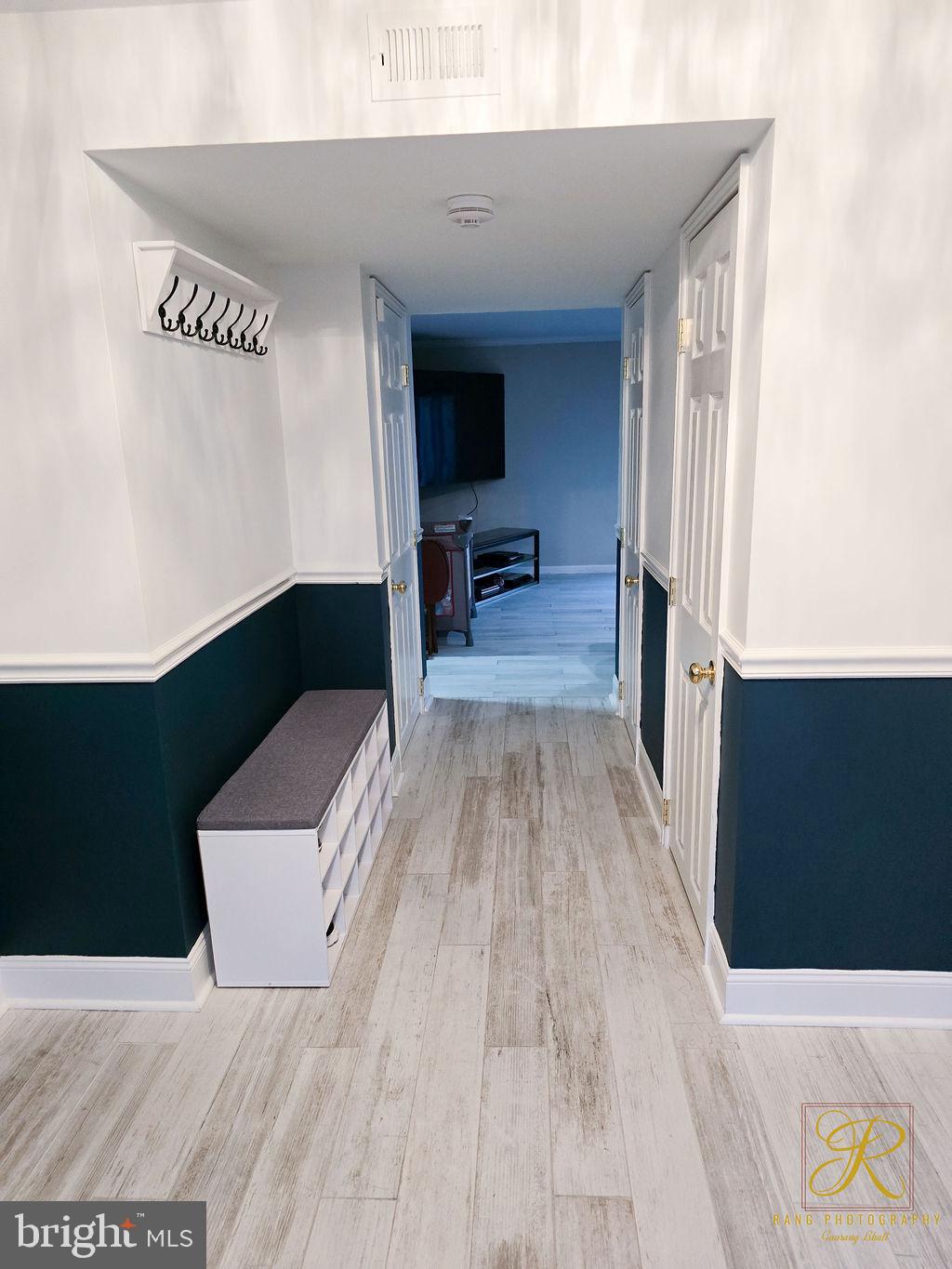1026 Alpena Road Philadelphia, PA 19115 - Photo 29 of 36 Entry Way